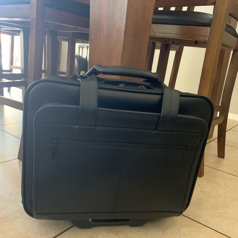 💝 Samsonite Pilot Bag